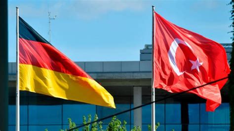A­l­m­a­n­y­a­­d­a­n­ ­V­a­t­a­n­d­a­ş­l­a­r­ı­n­a­ ­­T­ü­r­k­i­y­e­­y­e­ ­S­e­y­a­h­a­t­­ ­U­y­a­r­ı­s­ı­